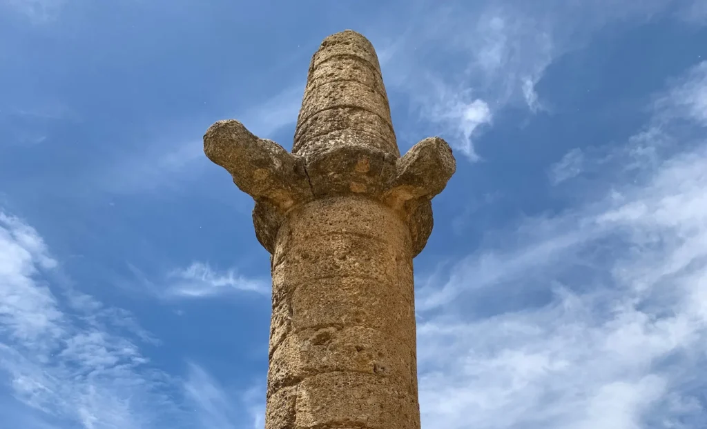 Detalle del rollo de justicia de Matilla de Arzón